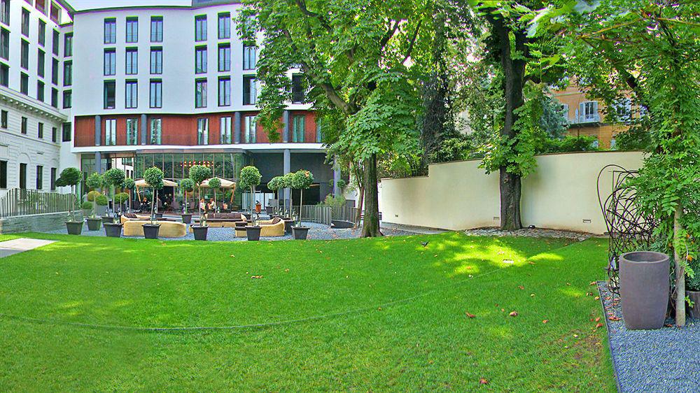 Bulgari Hotel Milano Exterior photo